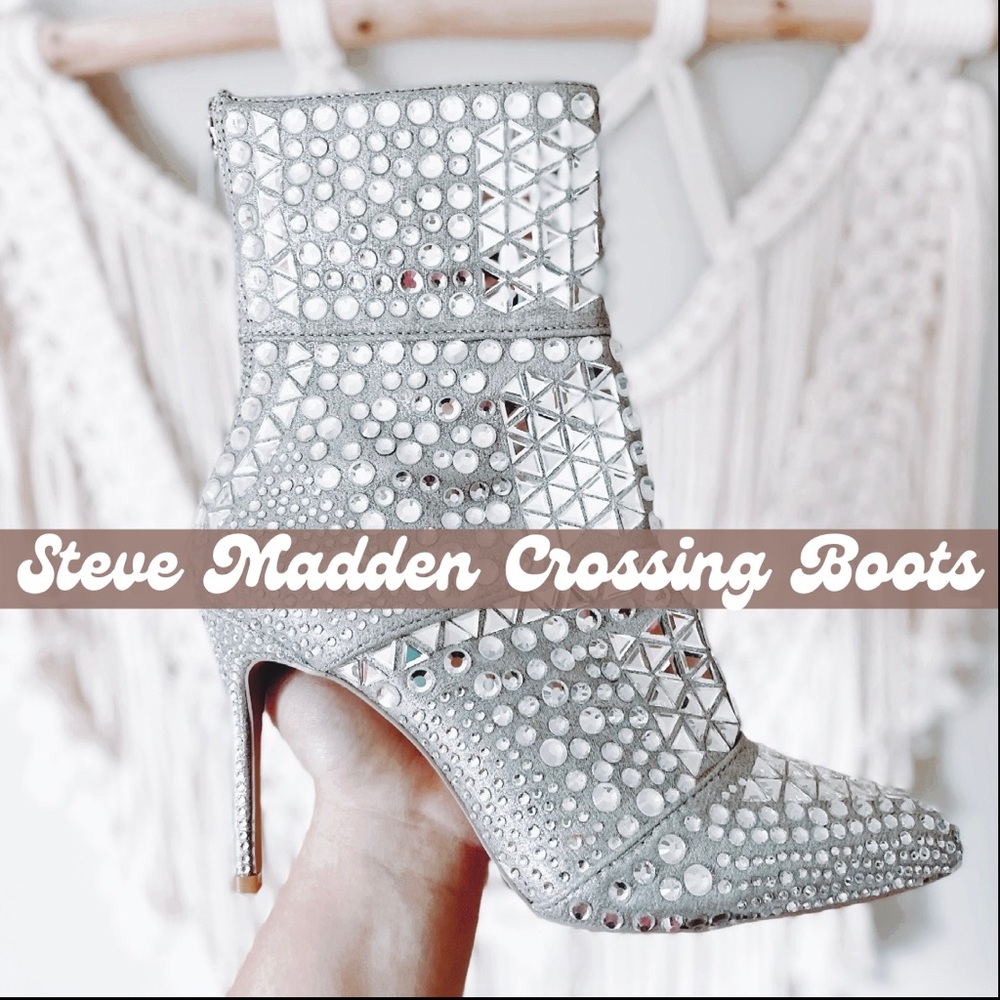 Steve Madden Crossing Jewel Rhinestone Glitter Point Toe Ankle Booties